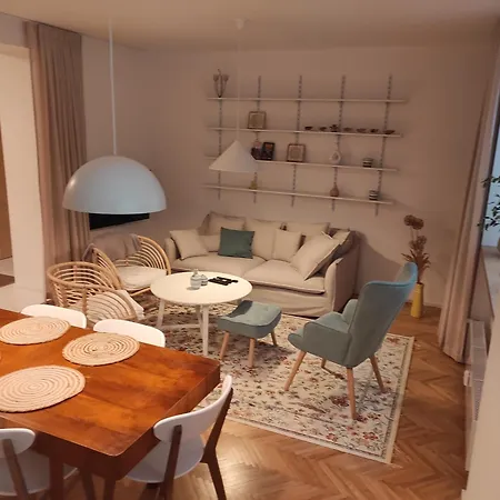 Novy V Centre Piestan Apartmán