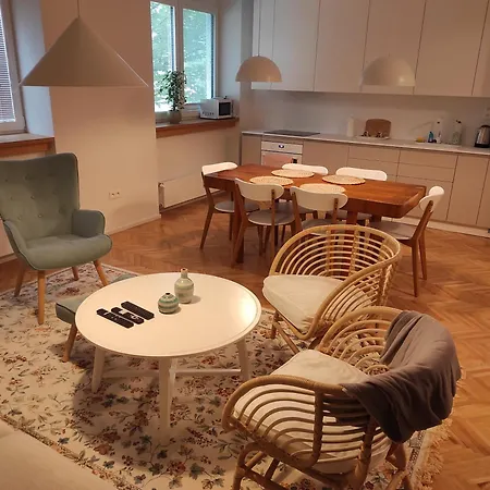 Novy V Centre Piestan Apartmán *