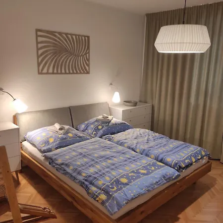 Novy V Centre Piestan Apartmán *